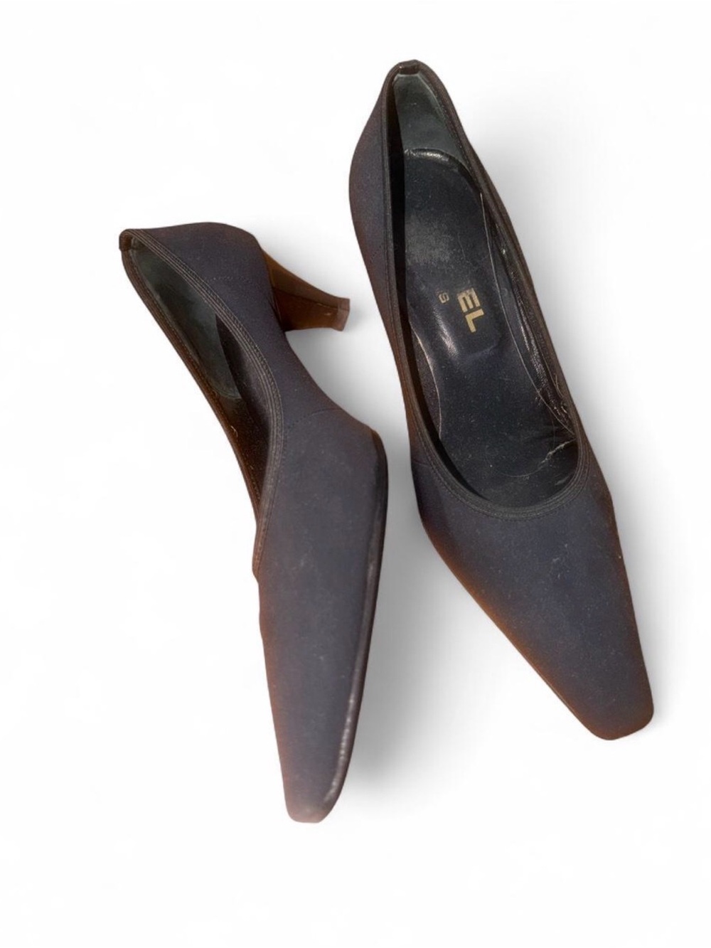Women’s Classic Black Mid-Heel Pumps